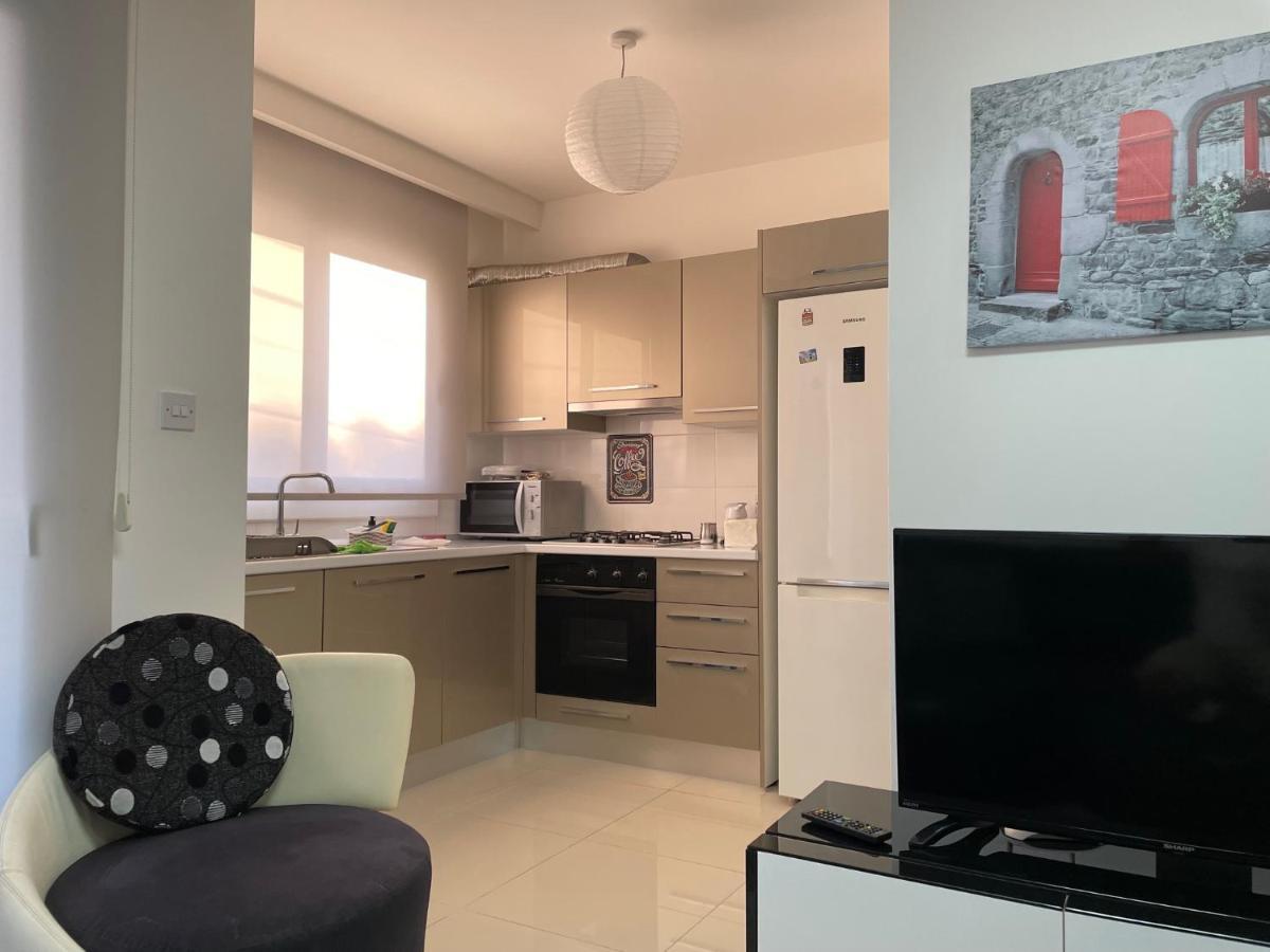شقة Girne Merkez Cozy 2+1 Daire Wifi +Netflix المظهر الخارجي الصورة
